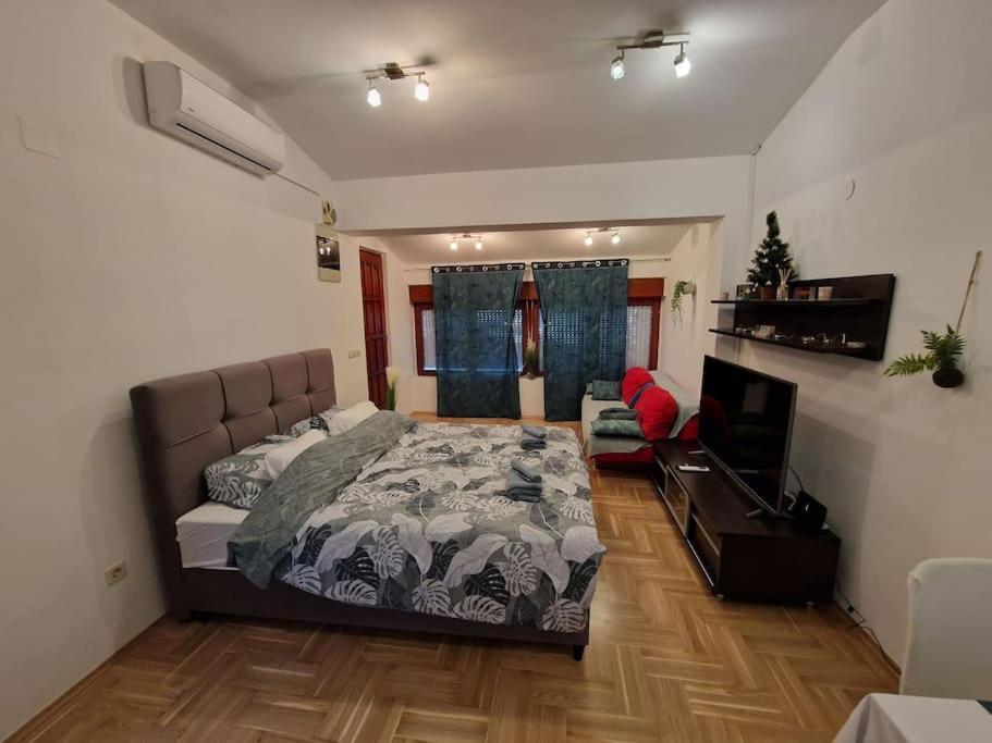 Warm House Full Of Green Ambient,Joy And Comfort Zagreb Exterior foto