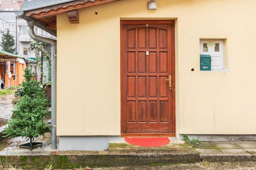 Warm House Full Of Green Ambient,Joy And Comfort Zagreb Exterior foto
