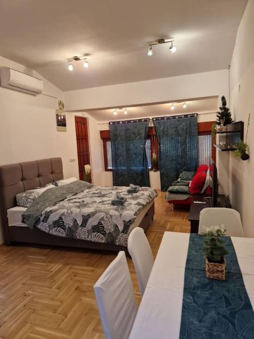 Warm House Full Of Green Ambient,Joy And Comfort Zagreb Exterior foto