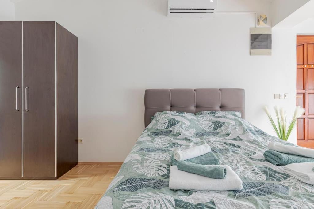 Warm House Full Of Green Ambient,Joy And Comfort Zagreb Exterior foto