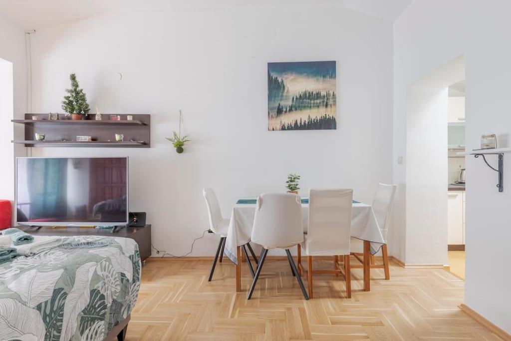 Warm House Full Of Green Ambient,Joy And Comfort Zagreb Exterior foto